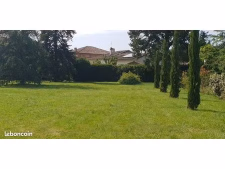vente directe propriétaire – terrain à bâtir 903 m² dans le parc du château