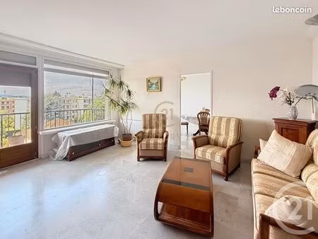 appartement 3 pièces 79 m²