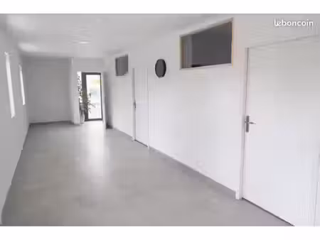 local / bureaux à louer
