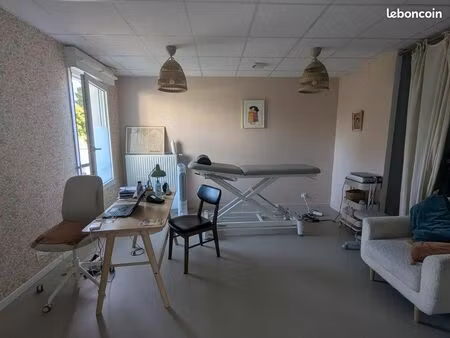 loue piece dans cabinet paramedical