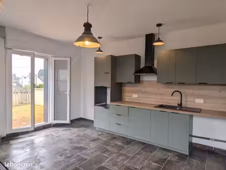 maison 5 pièces 148 m²