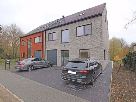 maison à louer à huldenberg € 1.800 (lpz9e) - kdc immo | zimmo