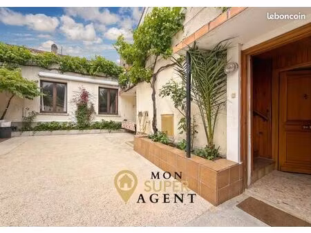 maison 7 pièces 140 m²