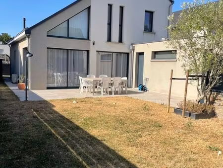 maison contemporaine 129 m² - 4 chambres - dpe a - 10 min angers