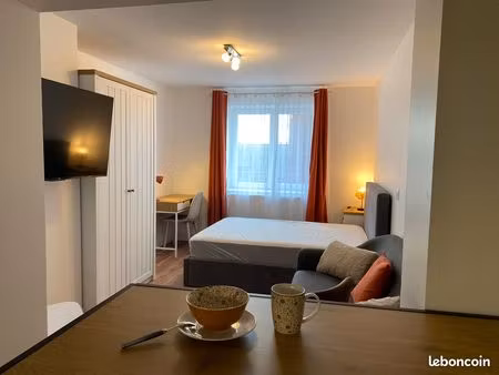 studio meublé 23m2 toutes charges comprises de 1 à 12 mois