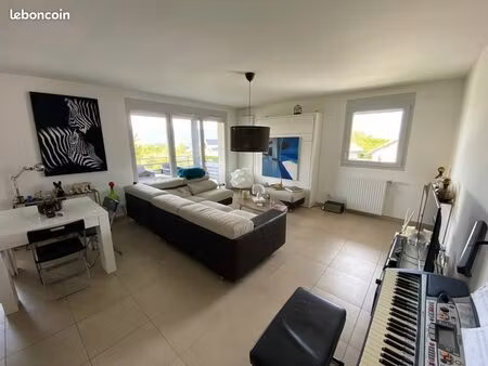 appartement t3 pièces 71m2