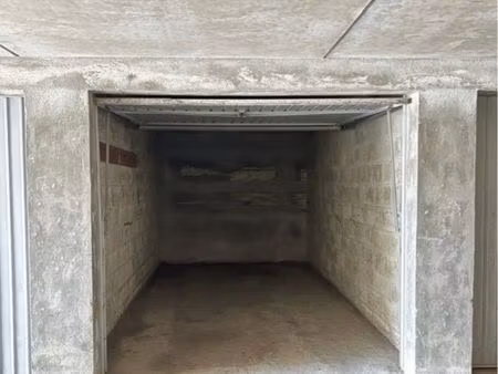 garage à louer
