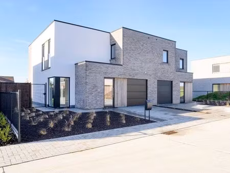 maison à louer à koolskamp € 1.250 (lpy24) | zimmo