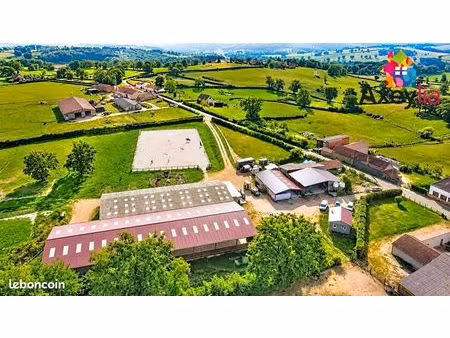 propriété 6 pièces 112 m²