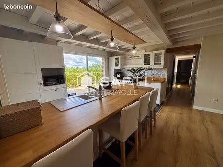 maison 6 pièces 145 m²