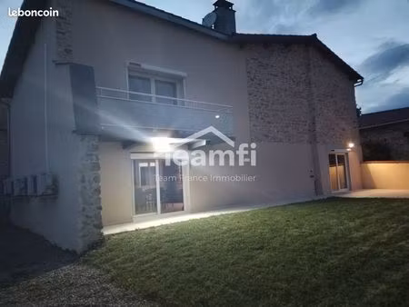 propriété 11 pièces 180 m²