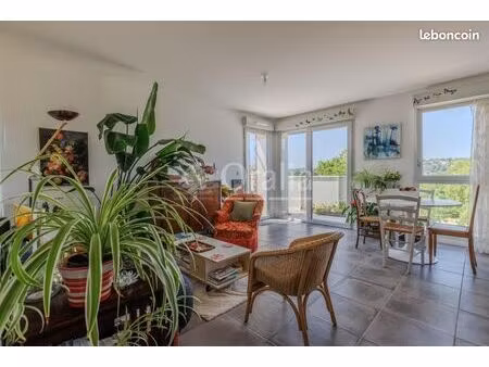 appartement 4 pièces 75 m²
