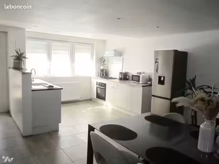 immeuble 189 m² brunehamel