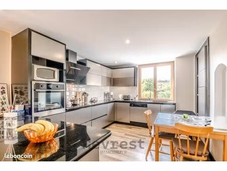 appartement 3 pièces 81 m²