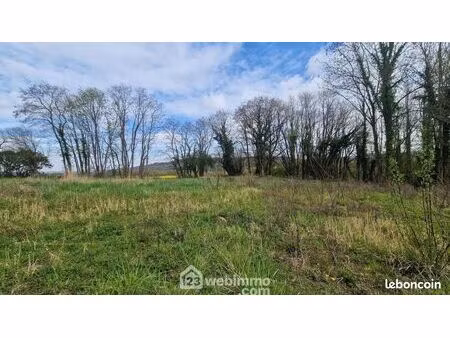 terrain 2 996 m² chamouille