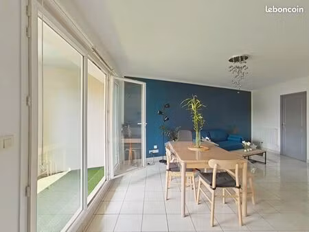t3 libre de suite