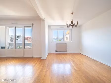 appartement 4 pièces 92 m²