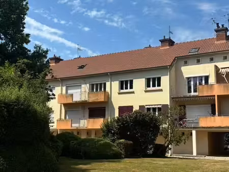 appartement à finir de rénover. centre ville nd gravenchon. 5 pièces. 100 m²