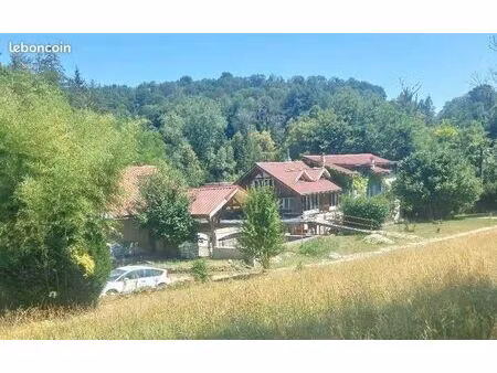 maison + ancienne scierie grand terrain a vendre