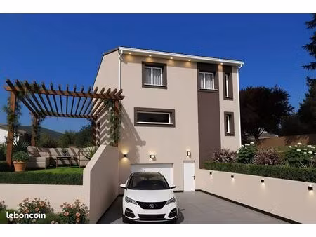 maison 4 pièces 92 m²