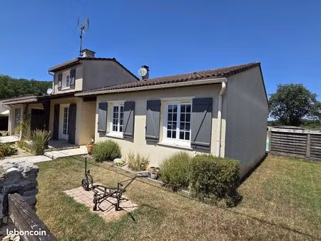 pavillon 5 pièces 93 m²