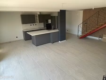 location villa neuve