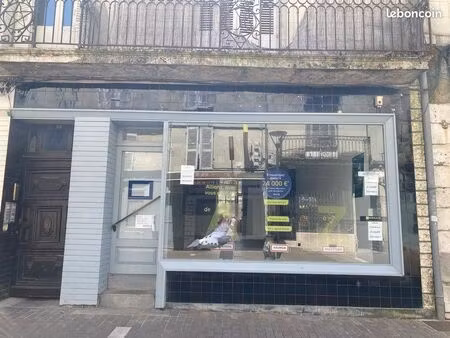 hyper centre saumur boutique 75 m2