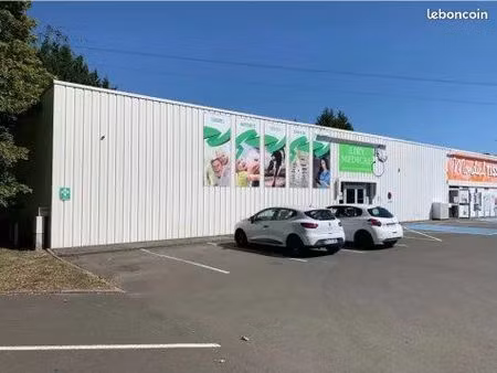 local commercial 400 m²