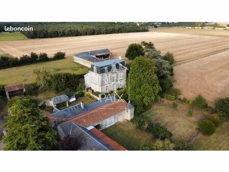 propriété 9 pièces 280 m²