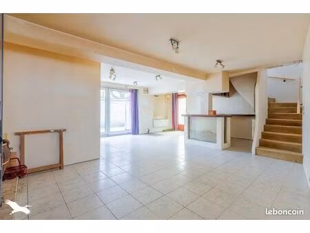 maison de ville 5 pièces 90 m²