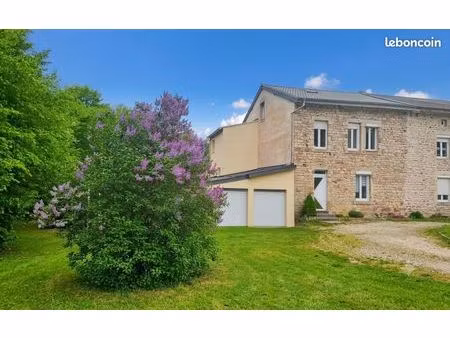 maison familiale de 7 pièces – 144 m² – uxegney