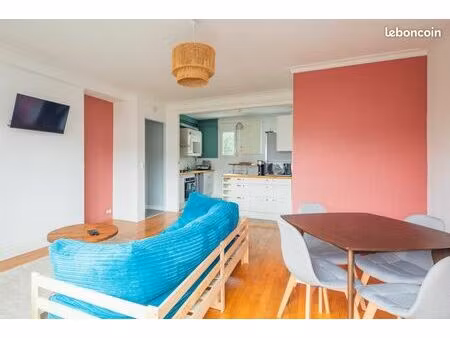 chambre dans grand appartement quartier chasse royale