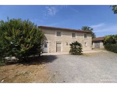 propriété 6 pièces 206 m²