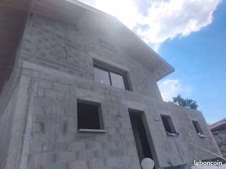 maison neuve