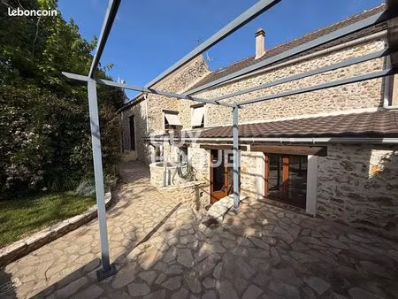 maison 8 pièces 190 m²
