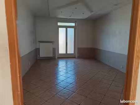 studio de 45 m² avec grand jardin privatif de 200 m²