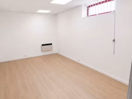 bureau professionnel de 88 m² – centre d’affaires – accès pmr