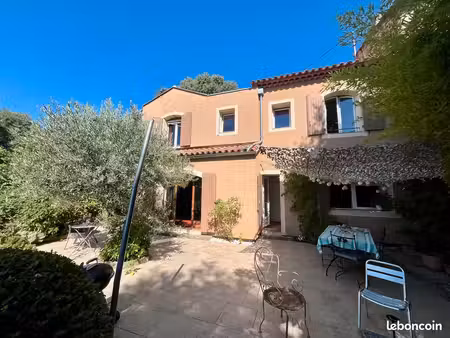 la charmeuse — cadenet  sud luberon · 498 000 · 90m² + studio 20m² + garage 20m² · dpe b /