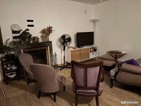 maison pas de mitoyenneté rénovée sur 90 m2 possibilité de l’agrandir grenier aménageable 