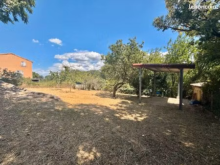 terrain 370 m² non viabilisé