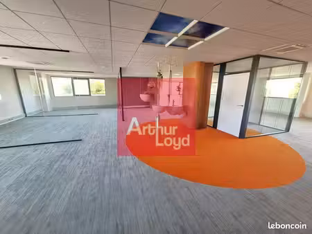bureaux 449 m²