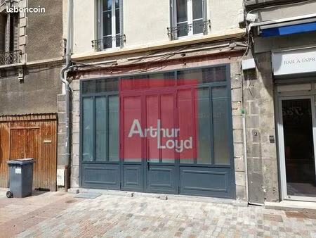 local restaurant 90 m²