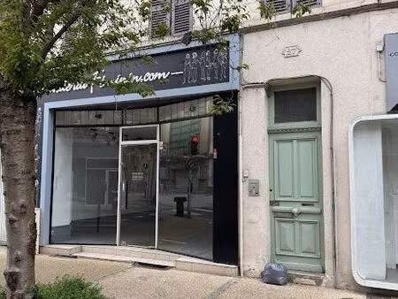 loue local commercial ou bureaux centre ville montluçon
