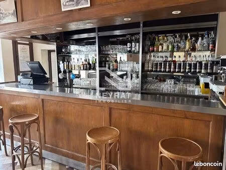 local bar 275 m²