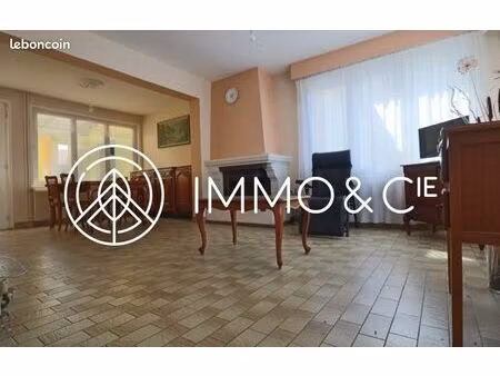 maison 5 pièces 93 m²