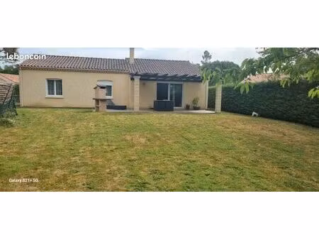 réalmont – maison de plain-pied récente (2009) – calme  jardin arboré  proche centre-ville