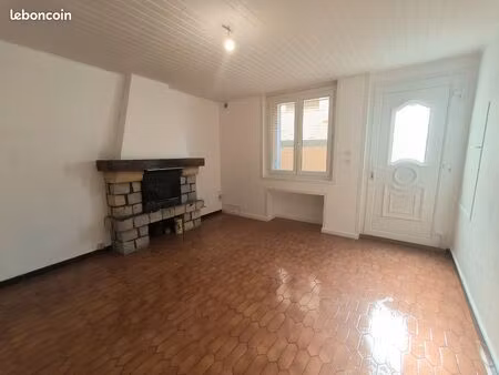 à louer: maison de village 58 m2