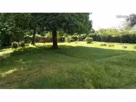 terrain béhoust 665 m2