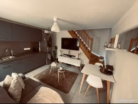 duplex f2 40m² avec terrasse et parking privé - douzy centre