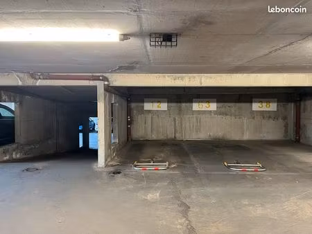 place de parking à louer | avignon remparts (bd limbert)
